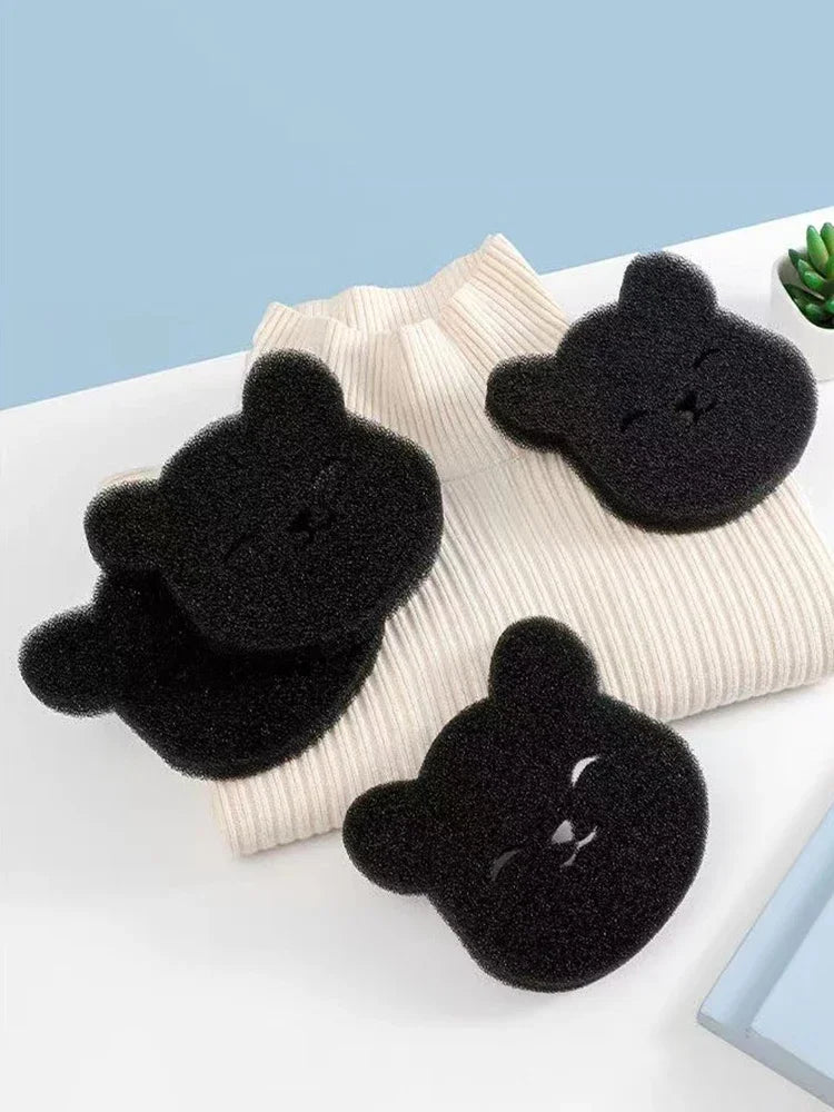 Pet Corner reusable pet hair remover in laundry, showing washable, eco-friendly design for removing pet hair from clothes and bedding.